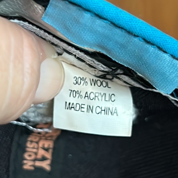 Vintage Harley Davidson Motorcycles Embroidered Flames Logo Strapback Hat Cap - Picture 8 of 11